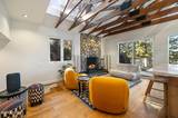 733 Lakeview Drive