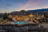 2490 Manzanita Lane