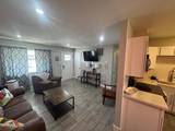 3085 Kings Row