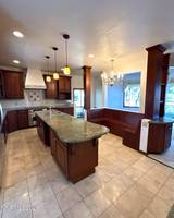 2795 W Lake Ridge