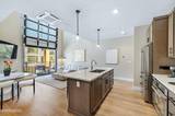 3812 Lakeside Drive