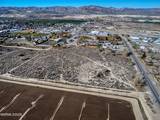 13 E HWY 95A