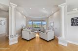 1608 E Valley Road