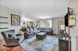 522 Sugarloaf Drive