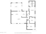 18 E Prater Way