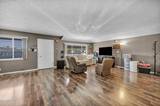 18 E Prater Way