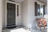 916 Lakeview Drive