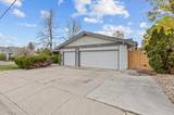 4960 Lakeside Drive
