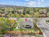 4960 Lakeside Drive