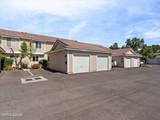 1122 Bradley Square
