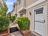 1122 Bradley Square