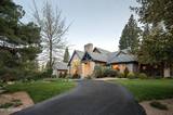 102 W Willis Lane