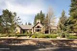 102 W Willis Lane