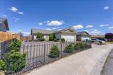 2202 Ellice Way