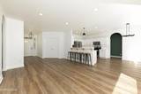 1379 Elges Avenue