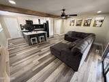 210 W Applegate Way