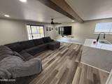 210 W Applegate Way