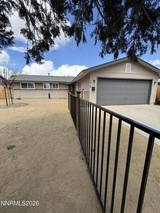 210 W Applegate Way