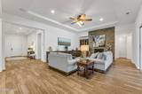 9728 Silverspar Street