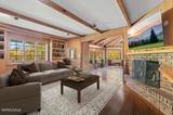 1880 Meadowview Lane