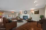 1880 Meadowview Lane