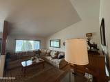 685 Palomino Drive