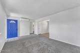 700 Twin Lakes Drive