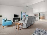 2215 Ellice Way
