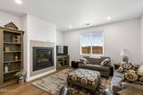 3274 Eleanor Way