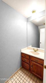909 Mesa Ridge Drive #3