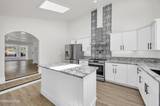 136 York Way
