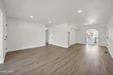 136 York Way
