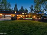 2570 Sharon Way
