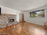 1529 Valley View Drive