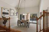 2295 Manzanita Lane