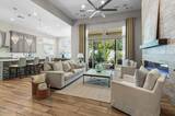 719 W Pleasant Oak Trail