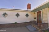 10 E J Street