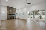 5513 Western Rider Trail
