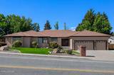2271 Manzanita Lane