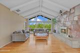 4980 Lakeridge Drive