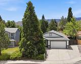 6840 Viscaya Court