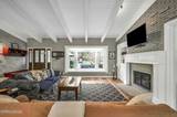 2011 Maison Way