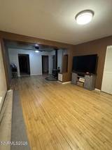 594 5th Street