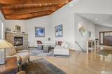 1374 Winding Way