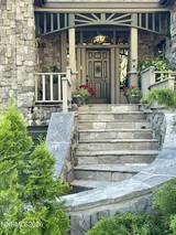12 Kelly Circle