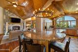 220 Sleepy Hollow Glen