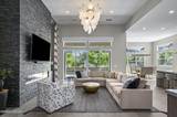 724 W Pleasant Oak Trail