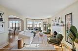 1114 The Strand