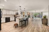 1700 Valley View Drive