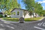 360 Ave De La Couleurs